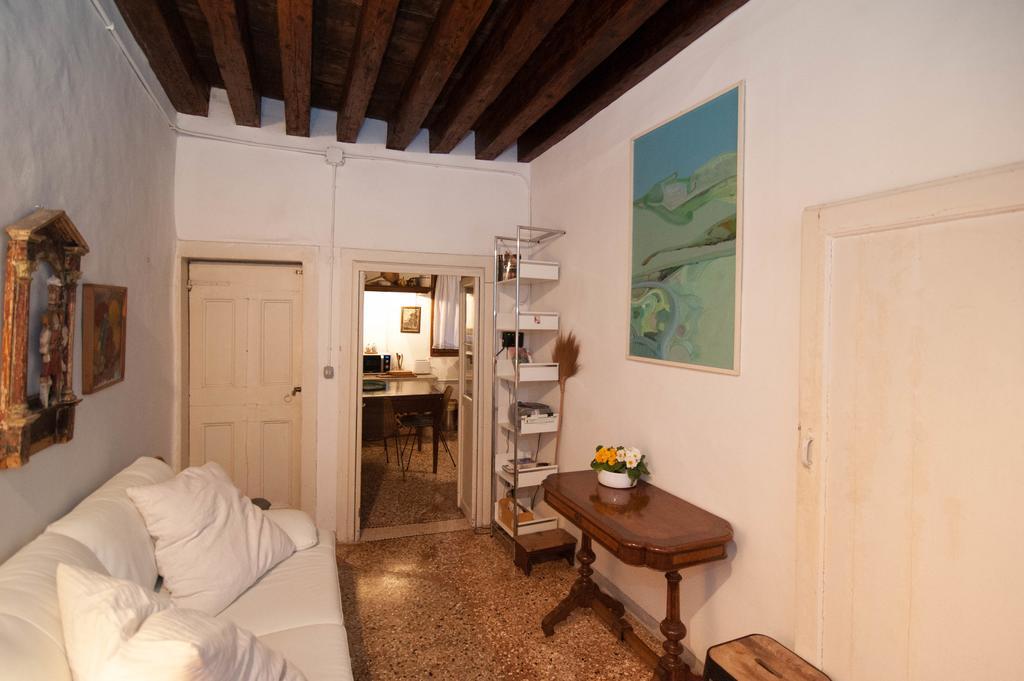 Apartamento Casa 300 *